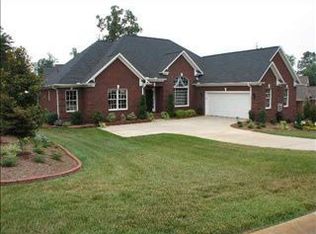 277 Rock Springs Dr, Spartanburg, SC 29301
