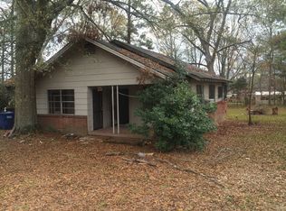 25 East 5th Avenue, Bay Springs, MS 39422