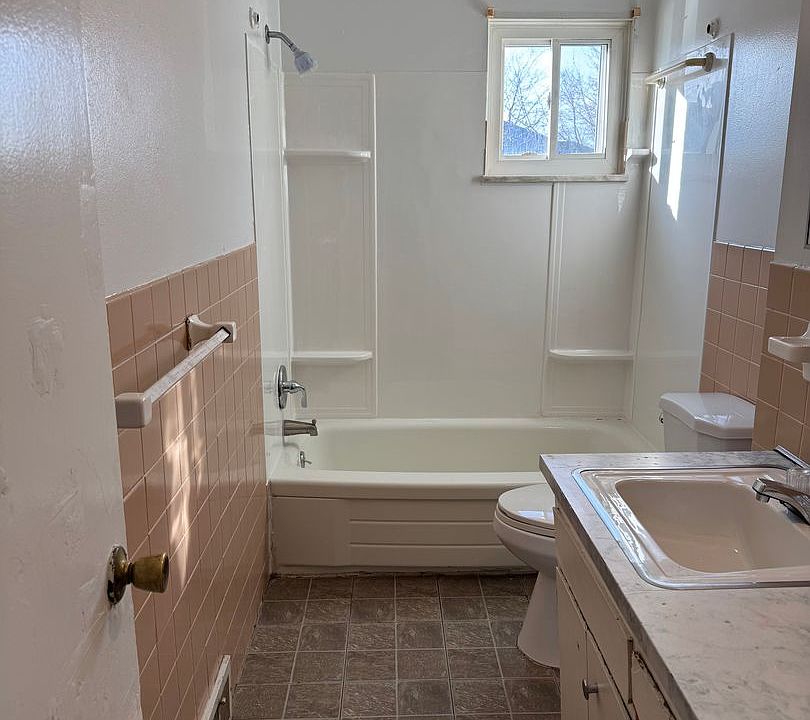 2nd image of 23756 Banbury Cir APT 2