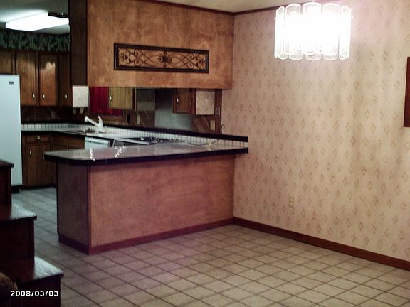 Front Door to Dining Rm