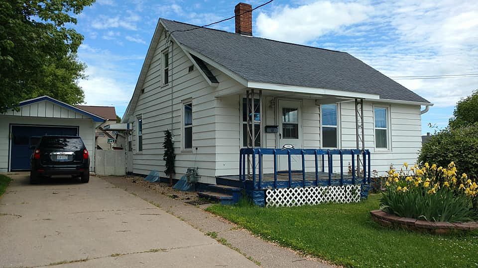 1st image of 108 W Smith St