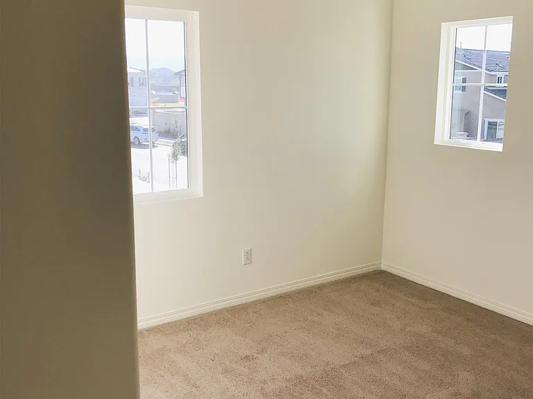 7007 Lagoon Ct — Photo 16