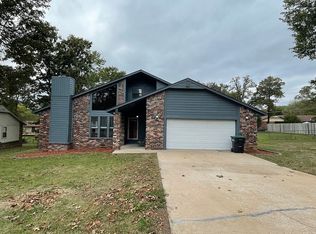 1006 Kaufman Ave, Tahlequah, OK 74464