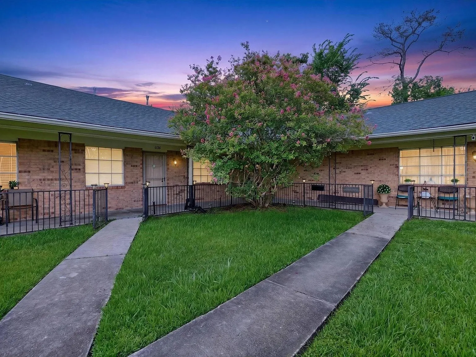 2 bed, 1.0 bath, 925 sqft, $1,250 — Photo 2