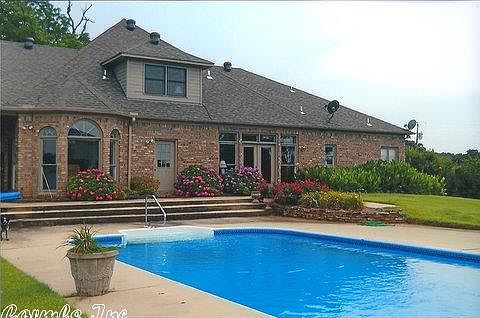 2nd image of 370 Bill Henry Rd