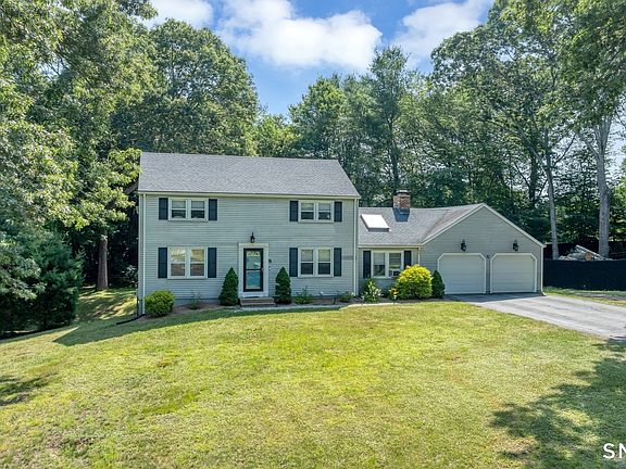 2nd image of 8 Charter Oak Drive