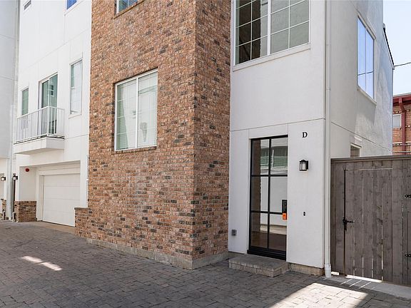 2nd image of 3821 N Braeswood Blvd Unit D