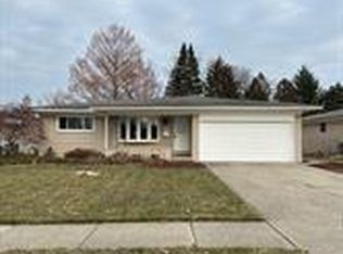 35450 Lana Ln, Sterling Heights, MI 48312