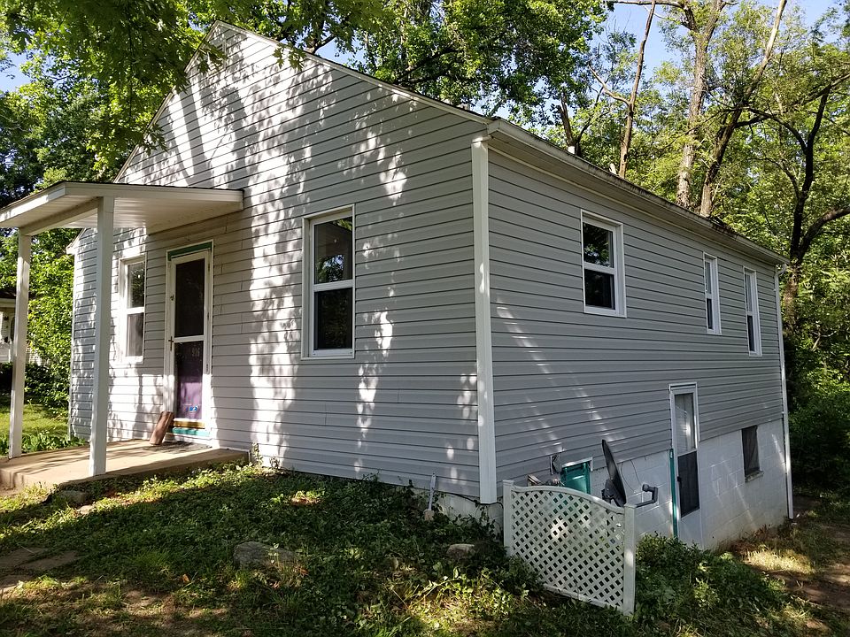 1st image of 916 Saint Clair Ave