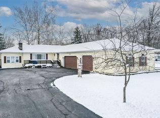38791 E River Rd, Elyria, OH 44035