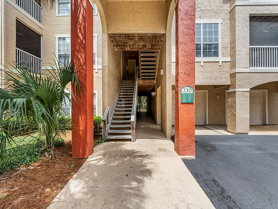 230 Colima Ct #922