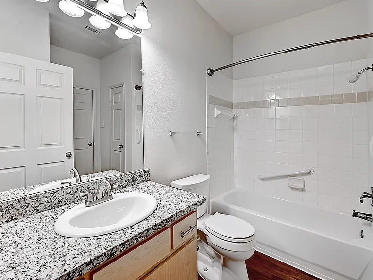 600 Leah Avenue 015