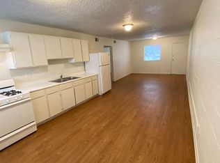 426 SE Arter Ave APT 11, Topeka, KS 66607