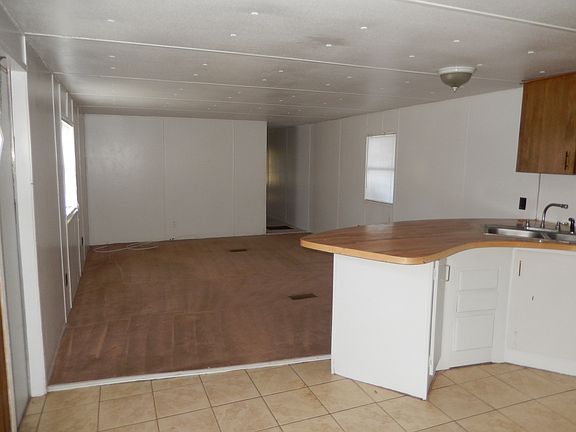 5th image of 278 Pond Pine St