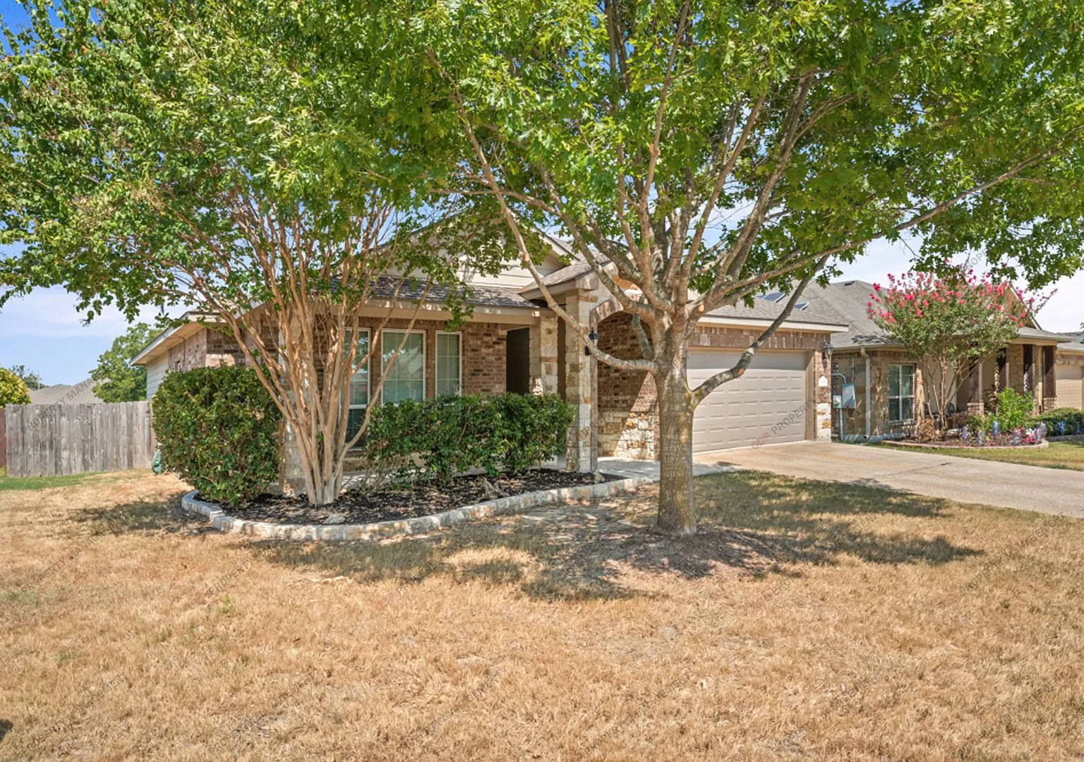 3 Bed-2 Bath-Academy ISD — Photo 3
