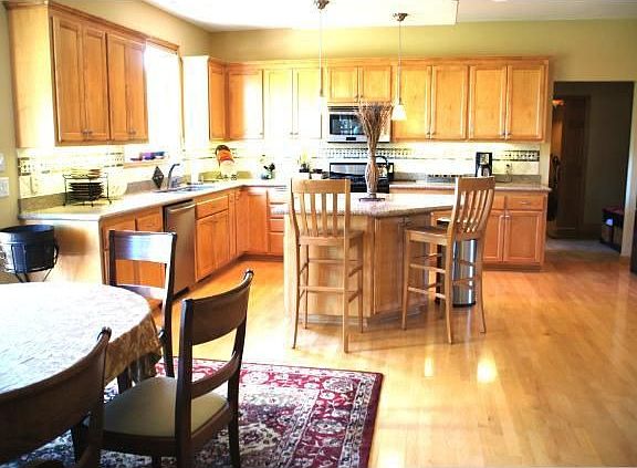 3rd image of 3776 Drumcliffe Ct
