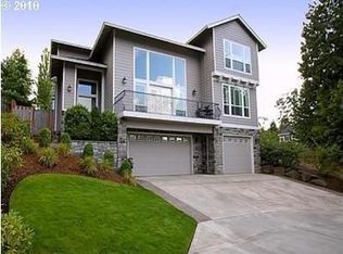 10022 SW 70th Pl, Tigard, OR 97223