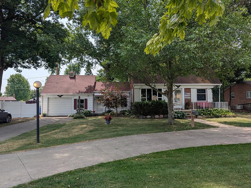 1st image of 26137 Joy Rd