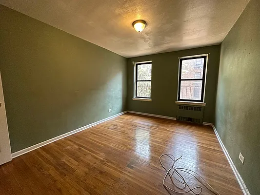 Rented by Contact Realty | media 7