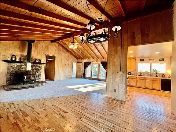 2nd image of 1118 Snowline Dr
