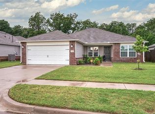 14642 S Hudson Ave E, Bixby, OK 74008