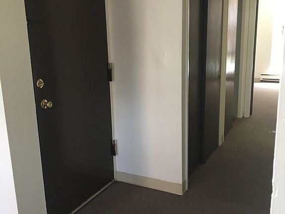 5th image of 100 Park Pl APT 102