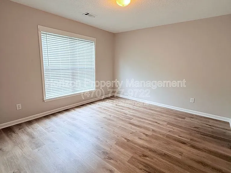 2425 Elkhorn Ter #30 — Photo 15