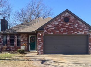 1912 S Hemlock Ave, Broken Arrow, OK 74012