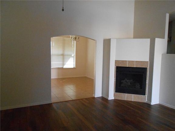 3rd image of 260 Westvale Ct