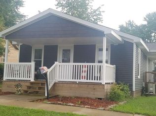 512 W Washington St, Mt Sterling, IL 62353