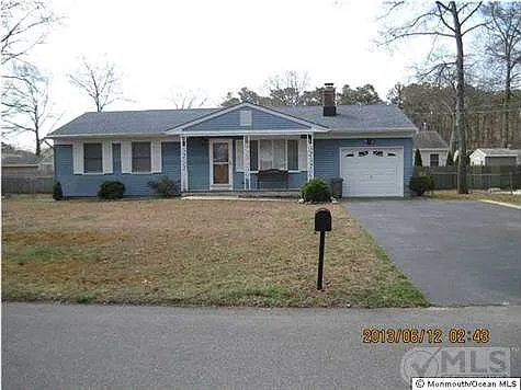 115 Hemlock Dr photo 1