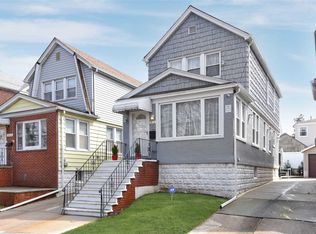 119-18 Poppenhusen Ave, College Pt, NY 11356