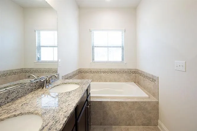 1006 Drayman Pl — Photo 28