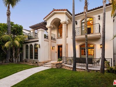 327 22nd St, Santa Monica, CA, 90402