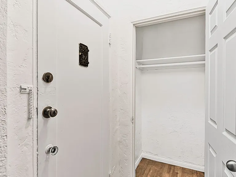 1503 S. Shenandoah St. — Photo 10