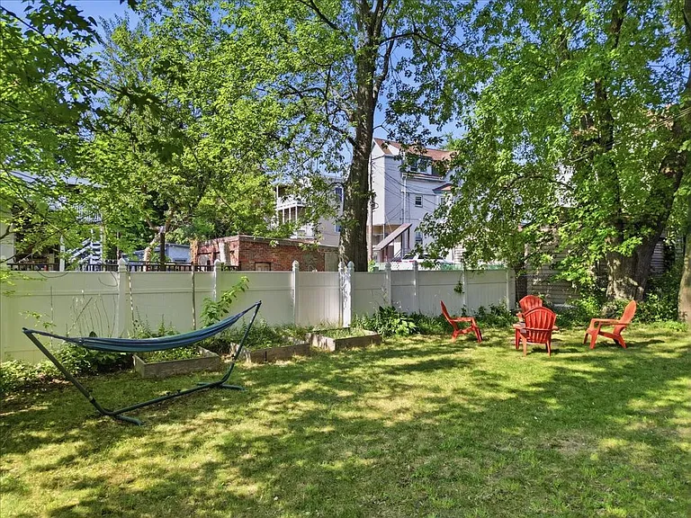53 Torrey St #1 — Photo 23