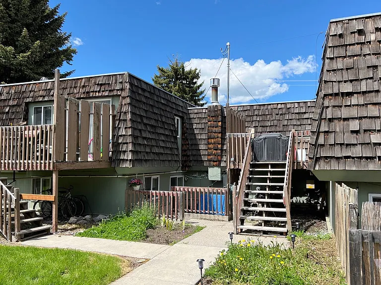 1410 W Babcock St #C — Photo 15