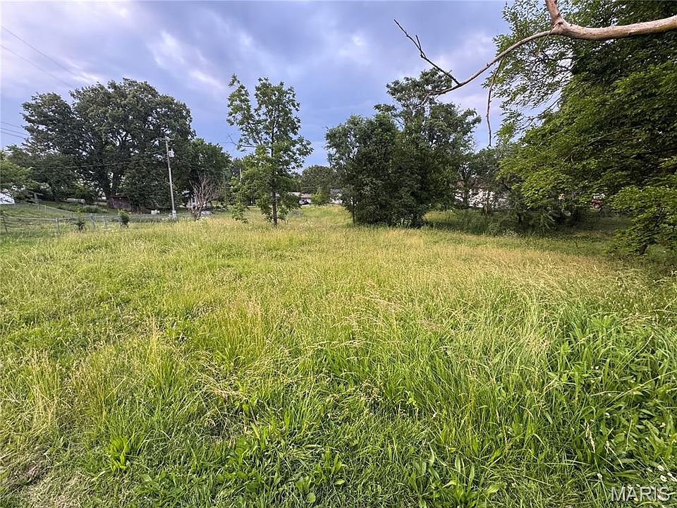 1st image of 0 W 4th St