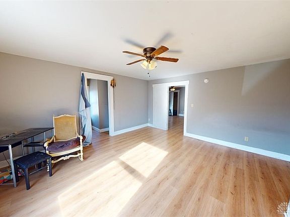 4th image of 445 Livingston Ave