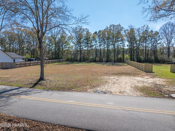 3rd image of 708 Kilchrist Rd