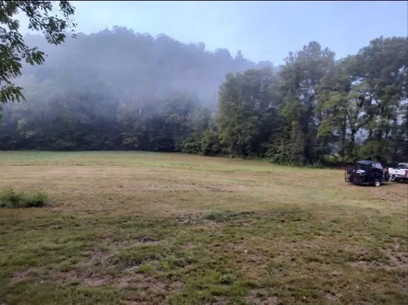 W Fork Rd, Burkesville, KY 42717