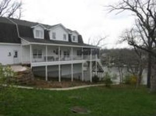 44 S Lake Shore Dr, Lake Lotawana, MO 64086