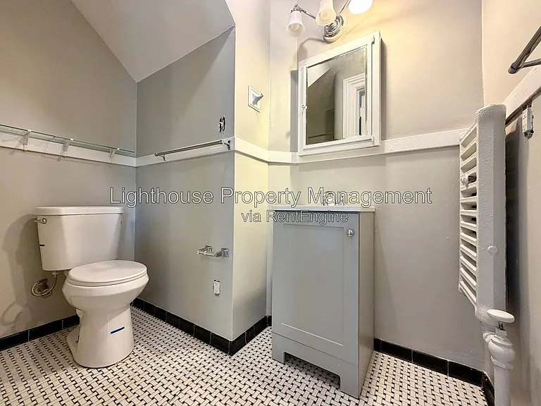 63 Michigan St NE — Photo 14