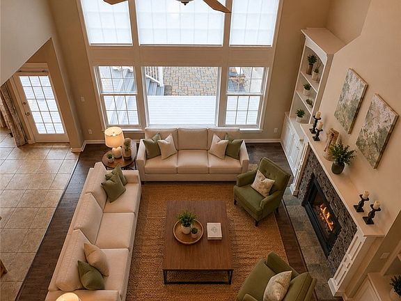 2nd image of 7596 Woodbridge Ct