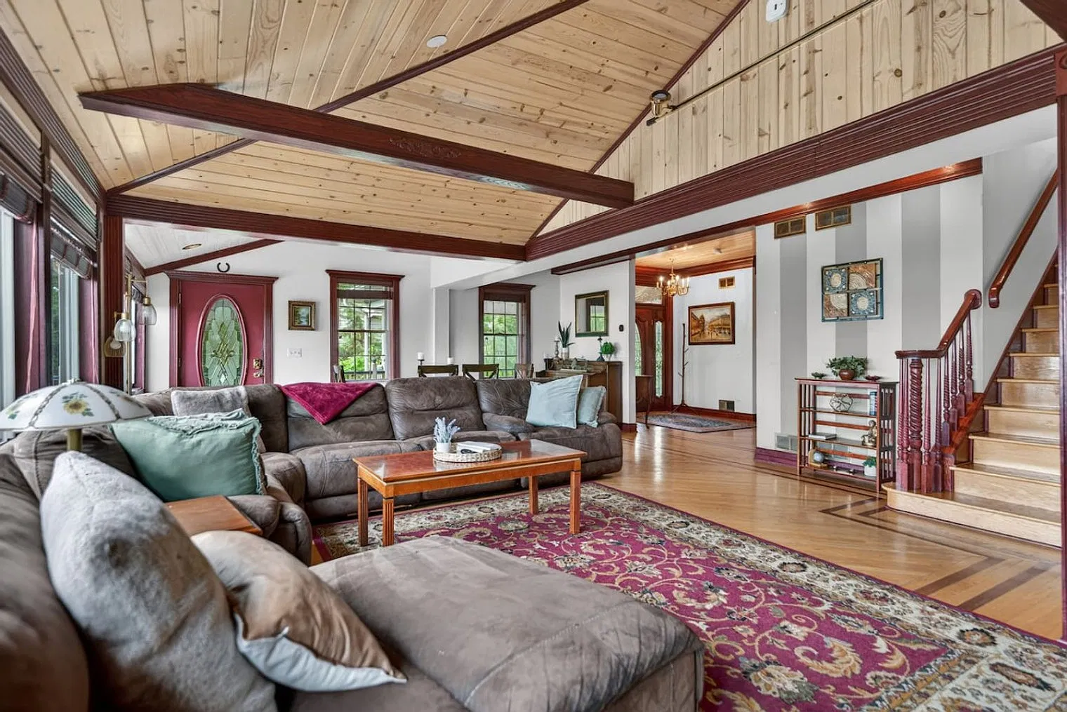6 bed, 3.0 bath, $17,040 — Photo 4