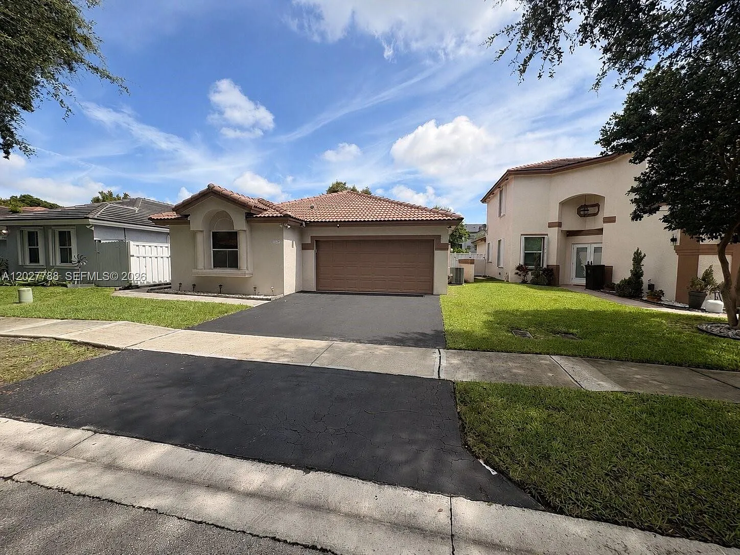 3 bed, 2.0 bath, $3,850 — Photo 2