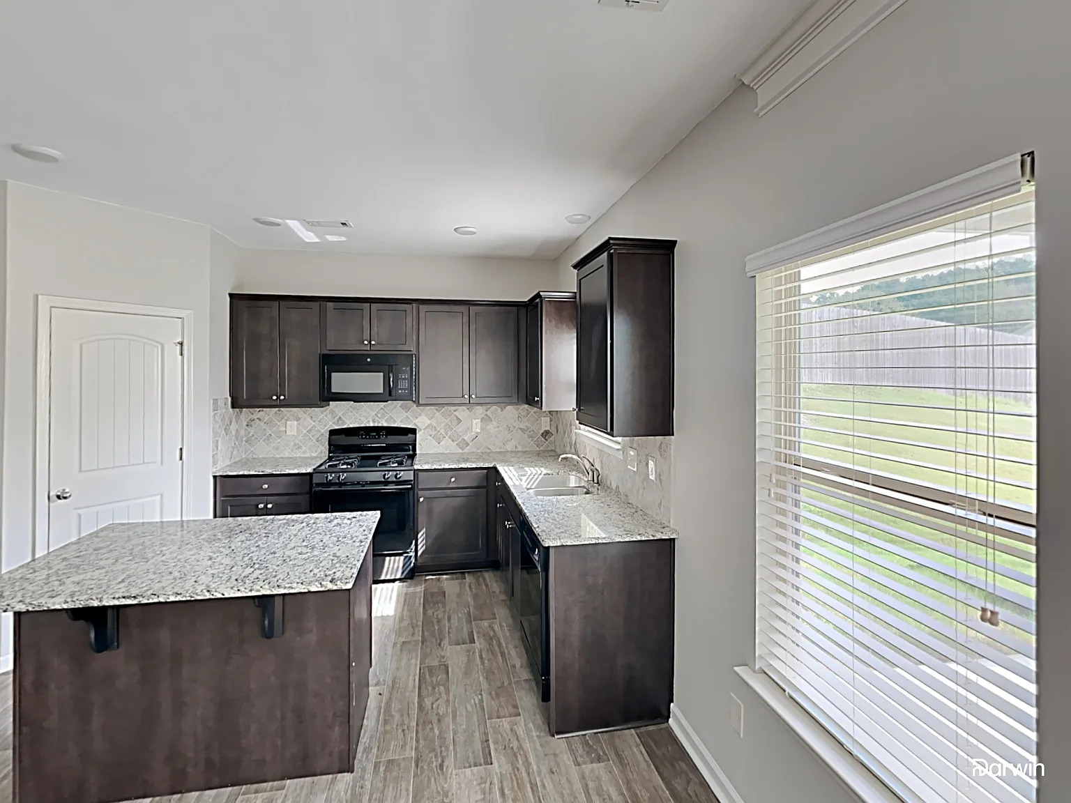 4 bed, 3.0 bath, 2228 sqft, $2,295 — Photo 2