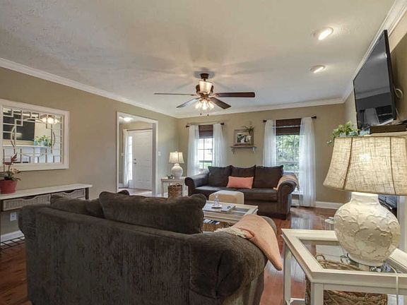 5th image of 5915 Wilkesboro Ln