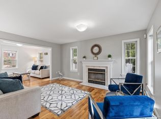 18 Rosegate Rd, Needham, MA 02494