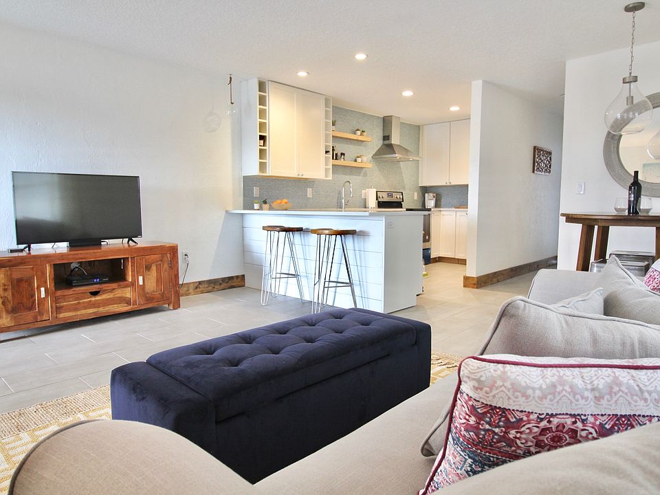 1st image of 112 7th St S #14